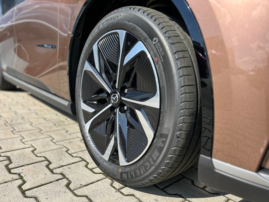 Mazda 6e