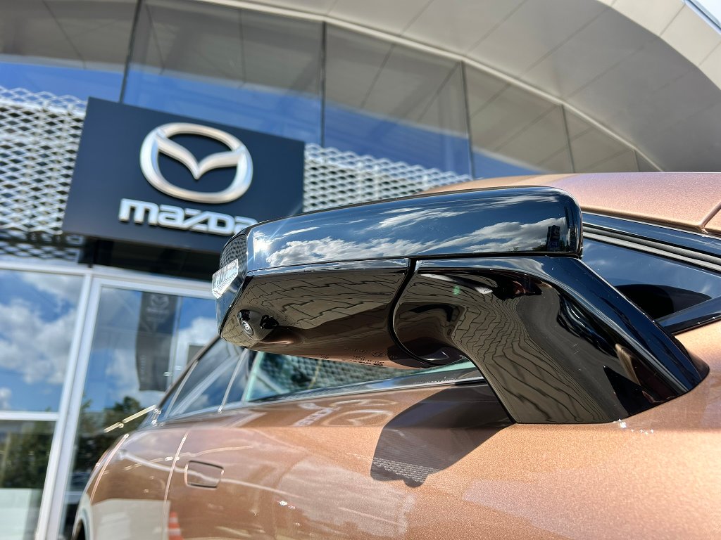 Mazda 6e