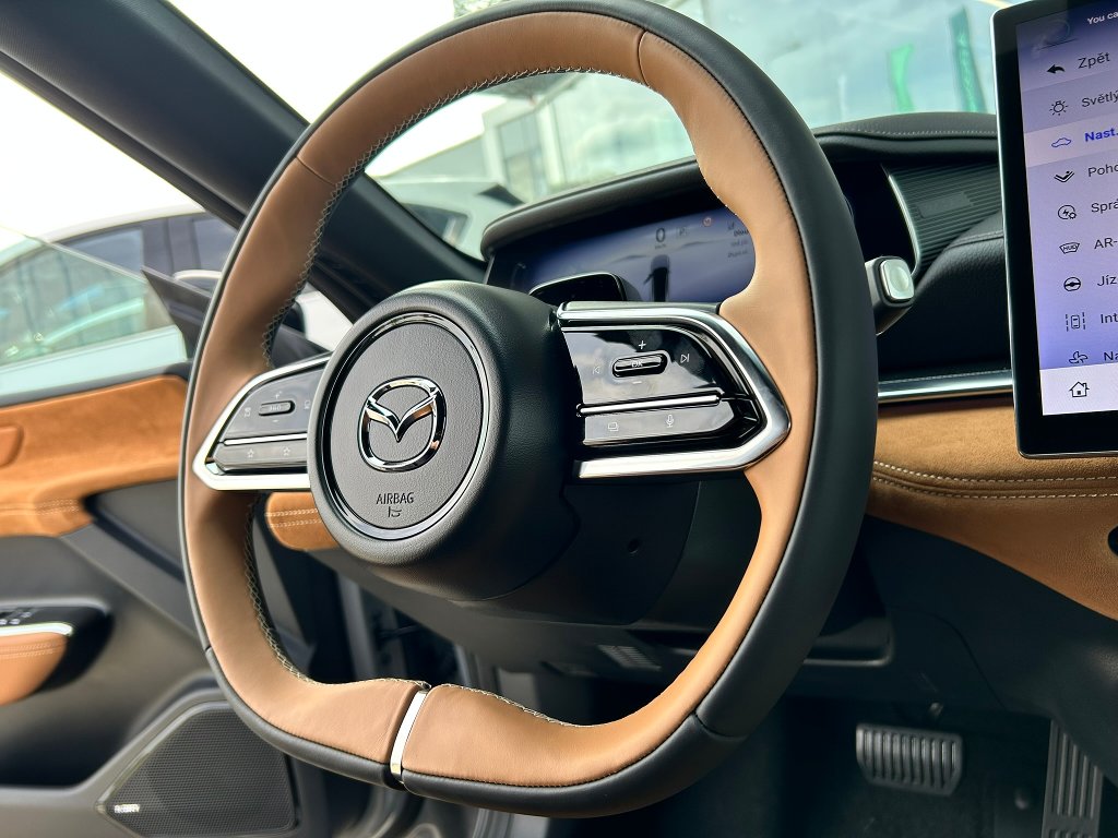 Mazda 6e