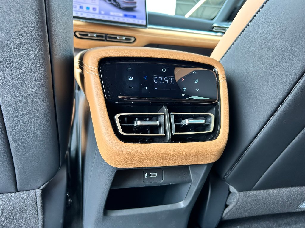 Mazda 6e